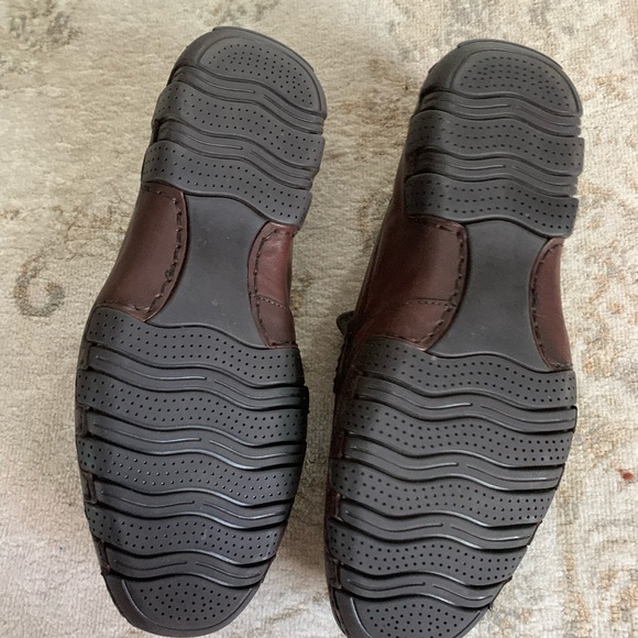 Kenneth Cole Leather Loafer - Picture 3 of 3